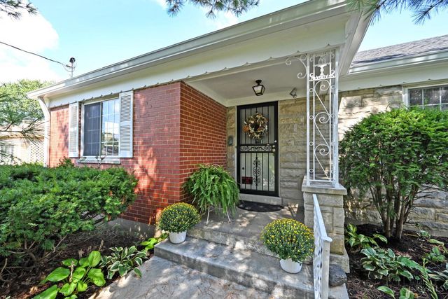 2974 Westbrook Drive, Cincinnati, OH 45238