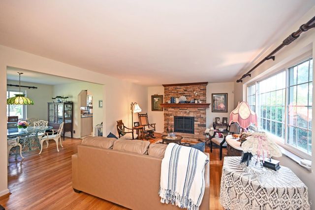 2974 Westbrook Drive, Cincinnati, OH 45238