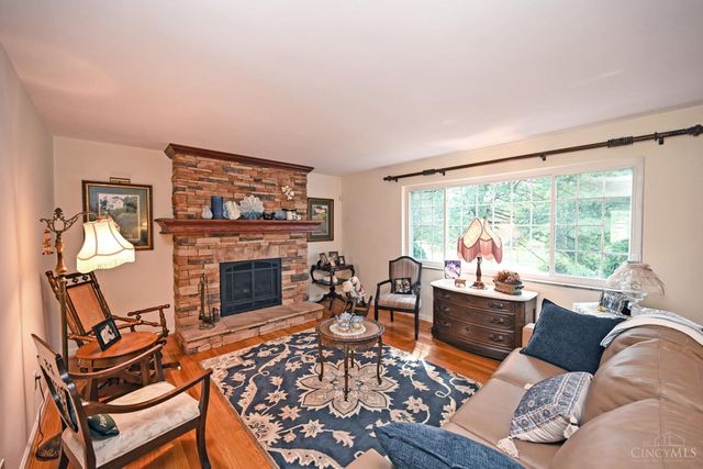 2974 Westbrook Drive, Cincinnati, OH 45238