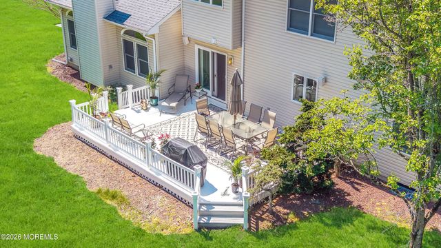 7 Seaman Road, Freehold, NJ 07728