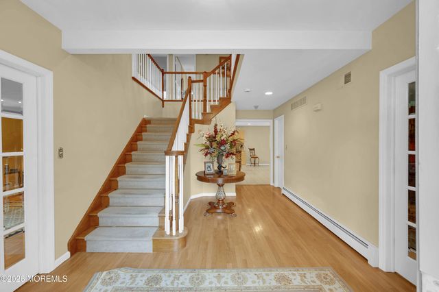7 Seaman Road, Freehold, NJ 07728