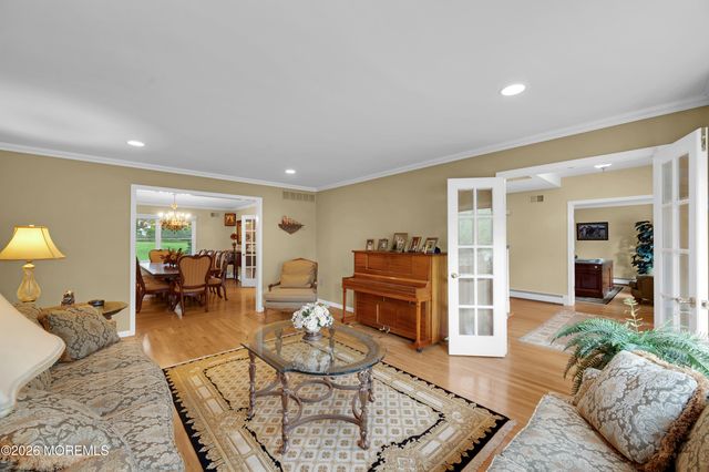 7 Seaman Road, Freehold, NJ 07728