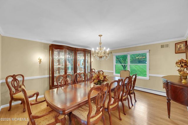 7 Seaman Road, Freehold, NJ 07728
