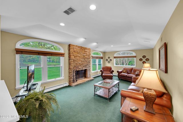 7 Seaman Road, Freehold, NJ 07728