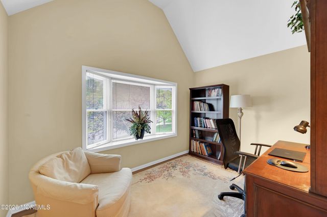 7 Seaman Road, Freehold, NJ 07728
