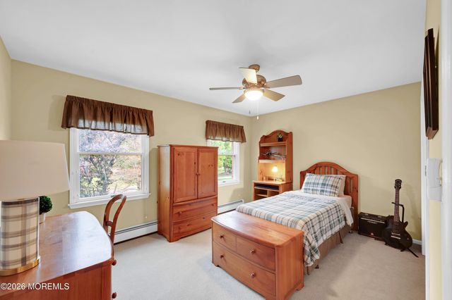 7 Seaman Road, Freehold, NJ 07728