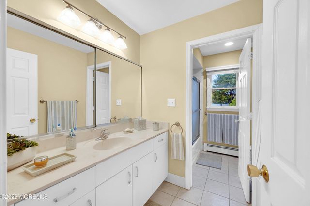 7 Seaman Road, Freehold, NJ 07728