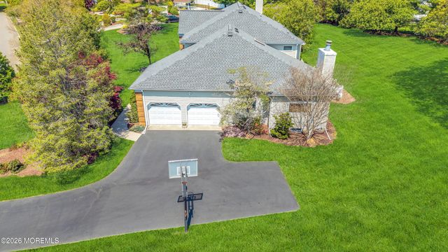 7 Seaman Road, Freehold, NJ 07728