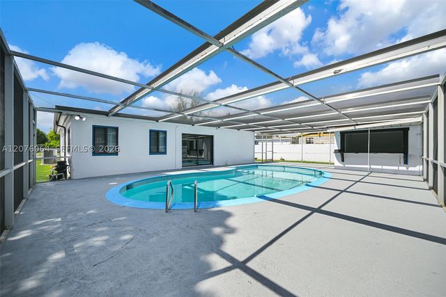 721 Atlantic Ave, Opa Locka, FL 33054