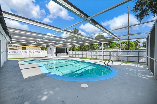721 Atlantic Ave, Opa Locka, FL 33054