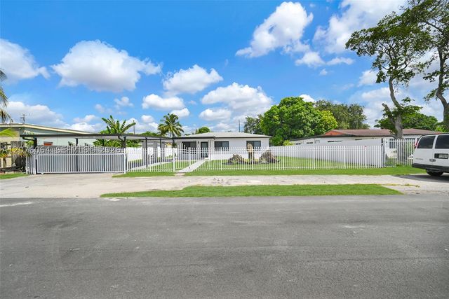 721 Atlantic Ave, Opa Locka, FL 33054