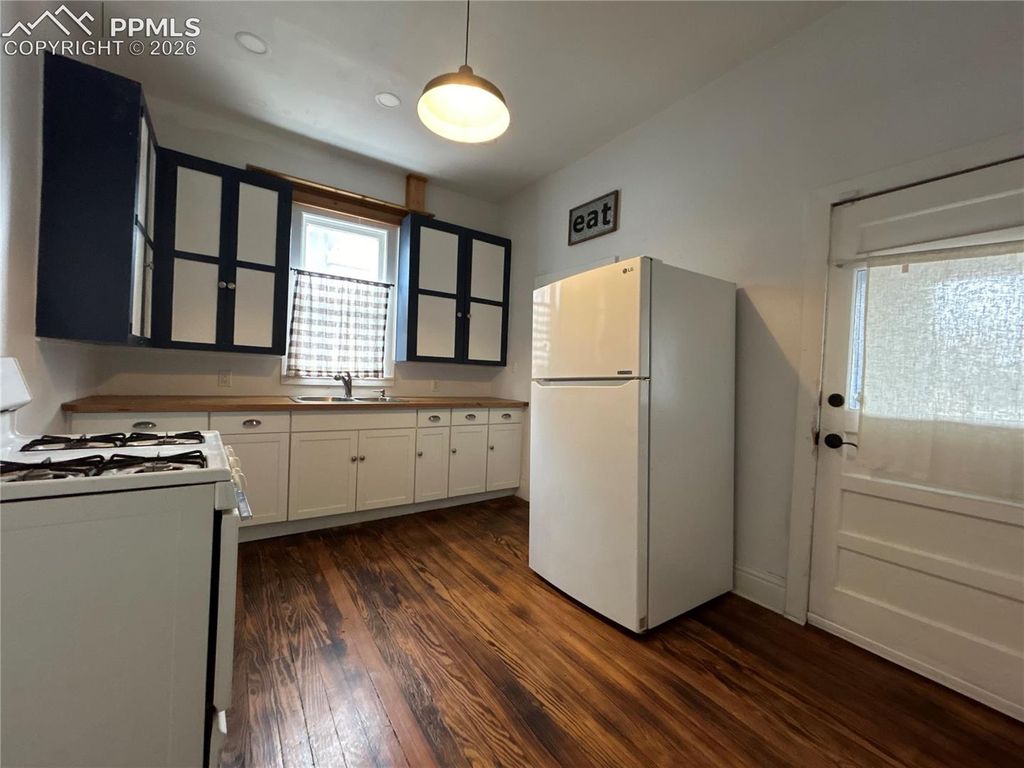 219 Jackson Street, Pueblo, CO 81004 — photo 3