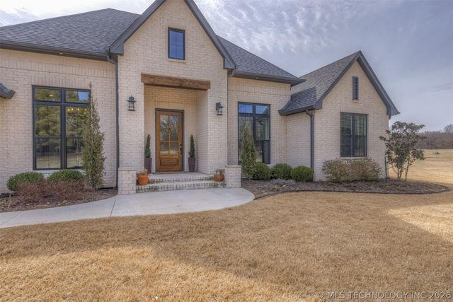 25672 E 166th Street, Coweta, OK 74429