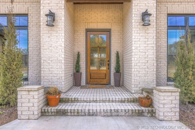 25672 E 166th Street, Coweta, OK 74429