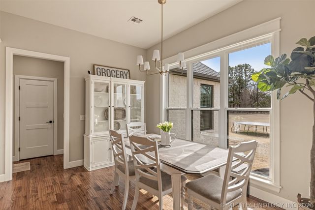 25672 E 166th Street, Coweta, OK 74429