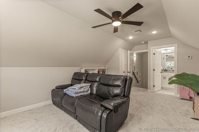 25672 E 166th Street, Coweta, OK 74429