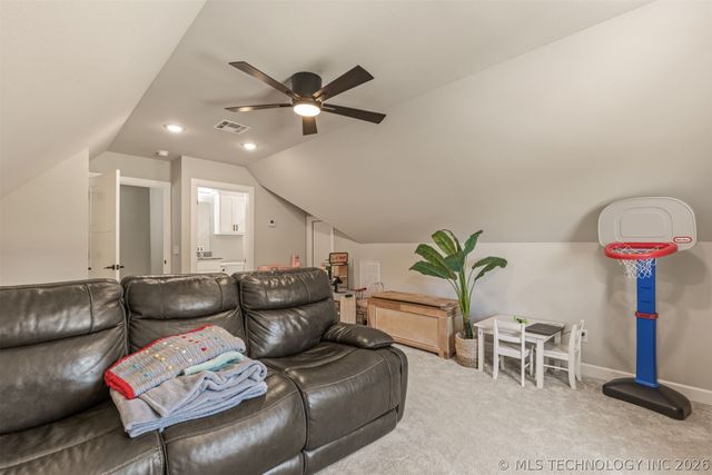 25672 E 166th Street, Coweta, OK 74429