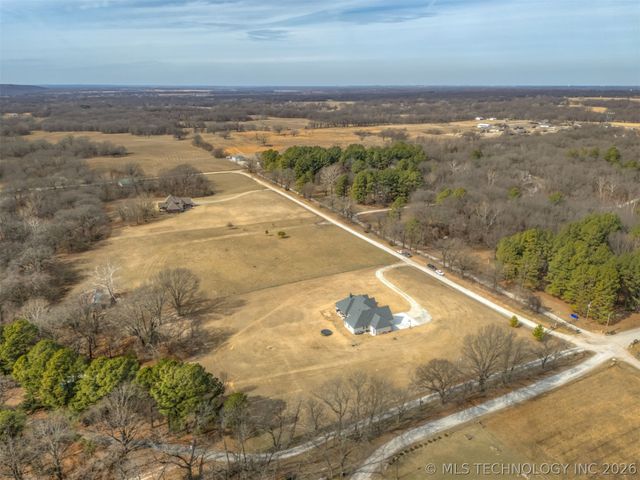 25672 E 166th Street, Coweta, OK 74429