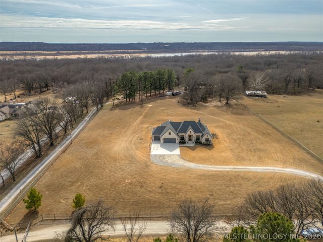 25672 E 166th Street, Coweta, OK 74429