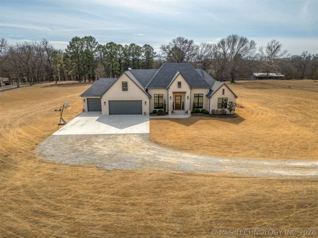 25672 E 166th Street, Coweta, OK 74429