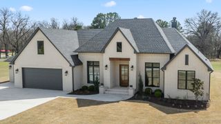 25672 E 166th Street, Coweta, OK 74429