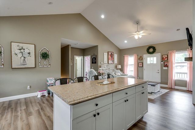 165 Rena Drive, Whitwell, TN 37397