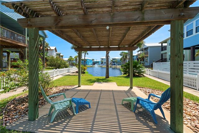 468 Paradise Pointe Dr, Port Aransas, TX 78373
