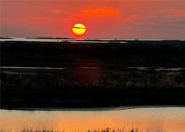 468 Paradise Pointe Dr, Port Aransas, TX 78373