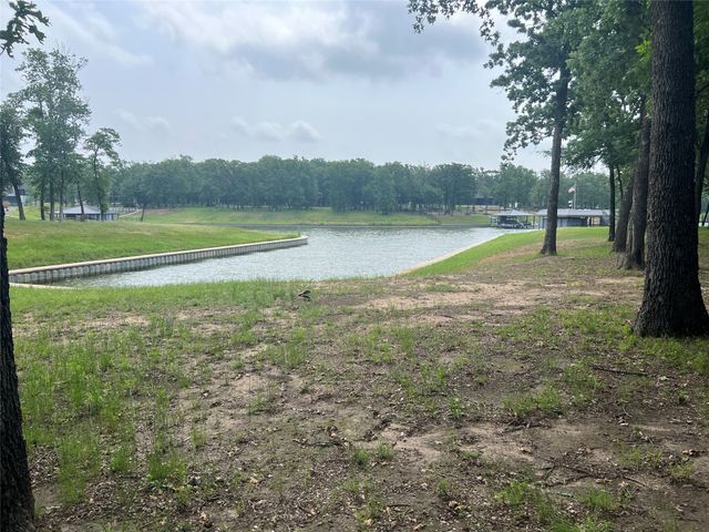 164 Saint Andrews Drive, Mabank, TX 75156