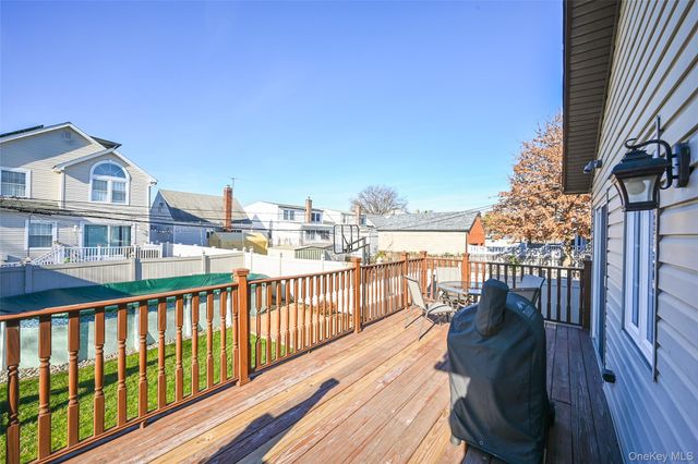 4940 169th Street, Flushing, NY 11365