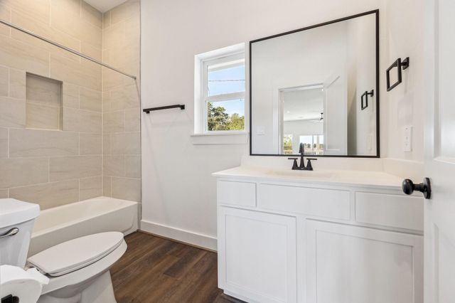 3845 Water Street, Dickinson, TX 77539