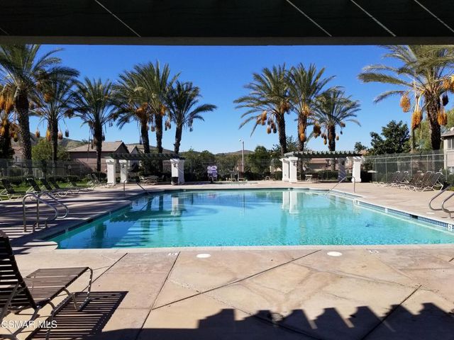 1690 Tanglebush Lane 120, Simi Valley, CA 93065