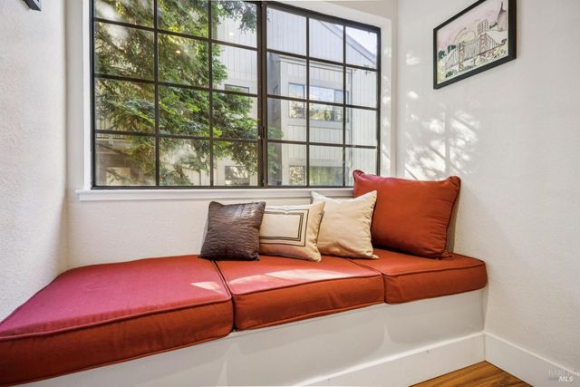 166 Pelican Ln, Novato, CA 94949