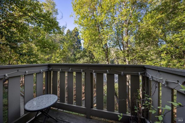 166 Pelican Ln, Novato, CA 94949