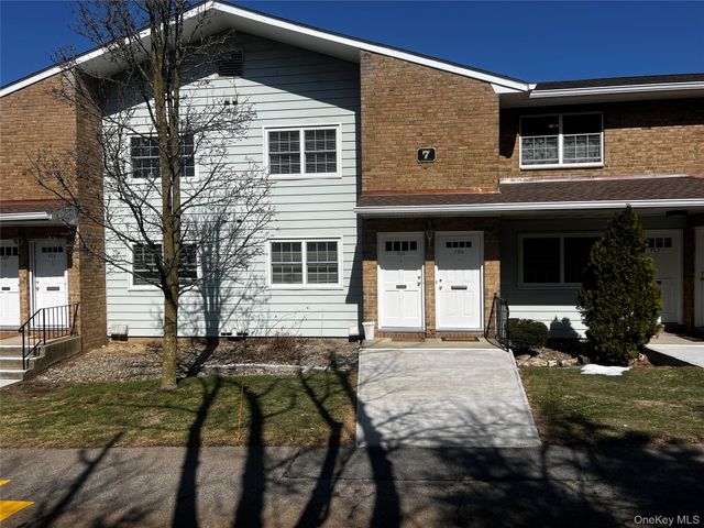 1840 Crompond Road 7C6, Peekskill, NY 10566