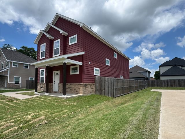 3322 Pickett Street, Greenville, TX 75401