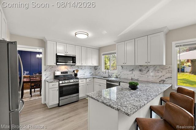 21333 Dartmouth Drive, Southfield, MI 48076