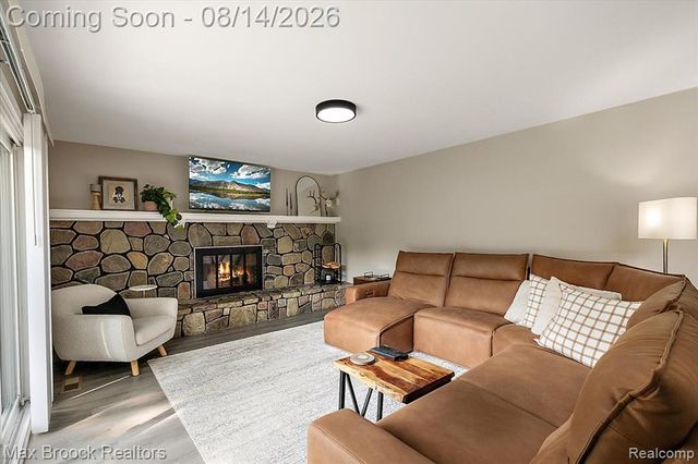21333 Dartmouth Drive, Southfield, MI 48076