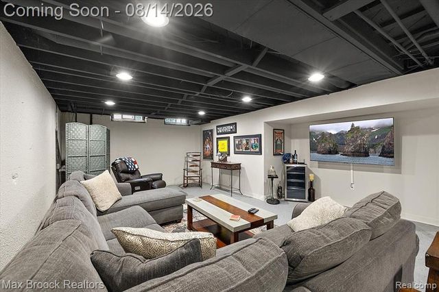 21333 Dartmouth Drive, Southfield, MI 48076