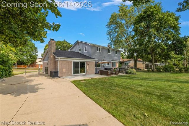 21333 Dartmouth Drive, Southfield, MI 48076