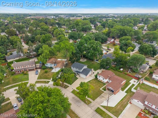 21333 Dartmouth Drive, Southfield, MI 48076