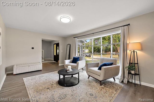 21333 Dartmouth Drive, Southfield, MI 48076
