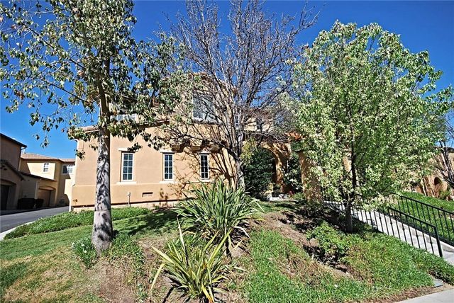 25381 Playa Serena, Valencia, CA 91381