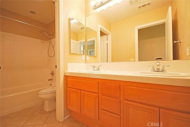 25381 Playa Serena, Valencia, CA 91381