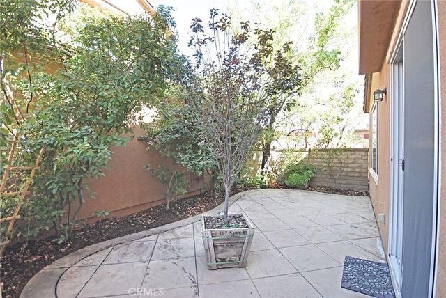 25381 Playa Serena, Valencia, CA 91381