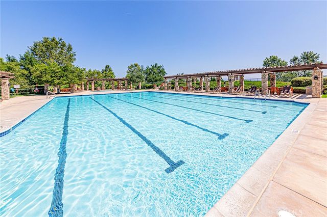 25381 Playa Serena, Valencia, CA 91381