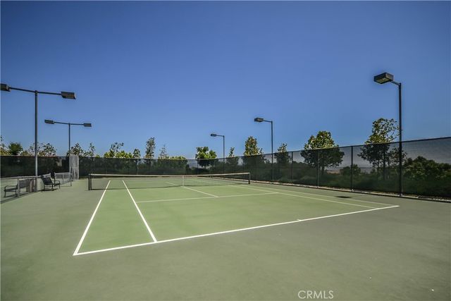 25381 Playa Serena, Valencia, CA 91381