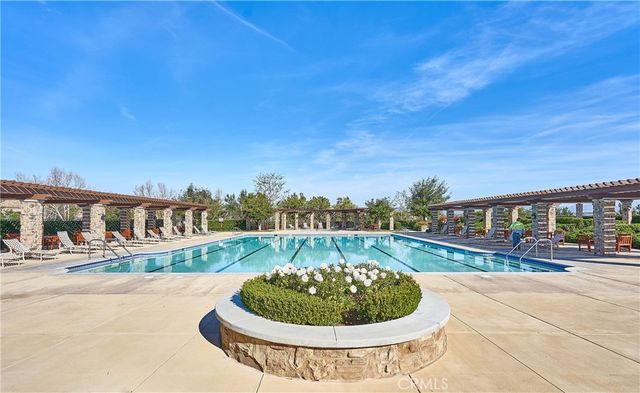 25381 Playa Serena, Valencia, CA 91381