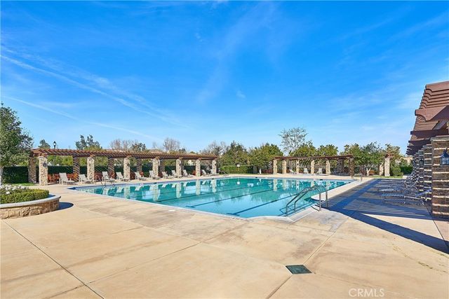 25381 Playa Serena, Valencia, CA 91381