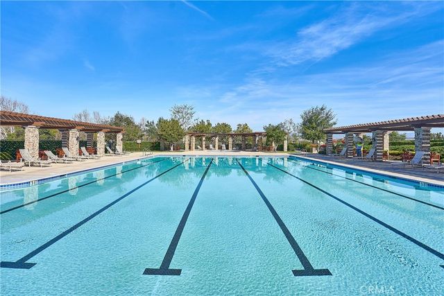 25381 Playa Serena, Valencia, CA 91381